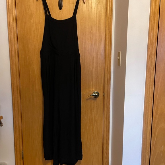 Torrid Black Wide-Leg Stretch Crepe Jumpsuit 2X - Picture 4 of 7